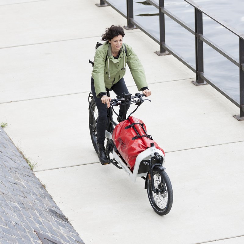 Le vélo cargo électrique Packster pour faire ses courses en vélo