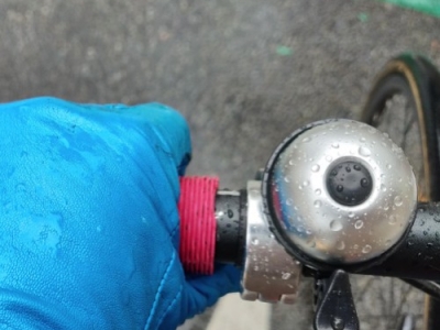 Faire du vélo sous la pluie - les bons conseils